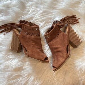 Not Rated Chiara Western Fringe Open Toe Booties Sandals Sz 7